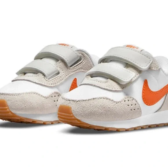 Brand new never worn Nike White and Orange Athletic Shoes s-l400.jpg main image 2